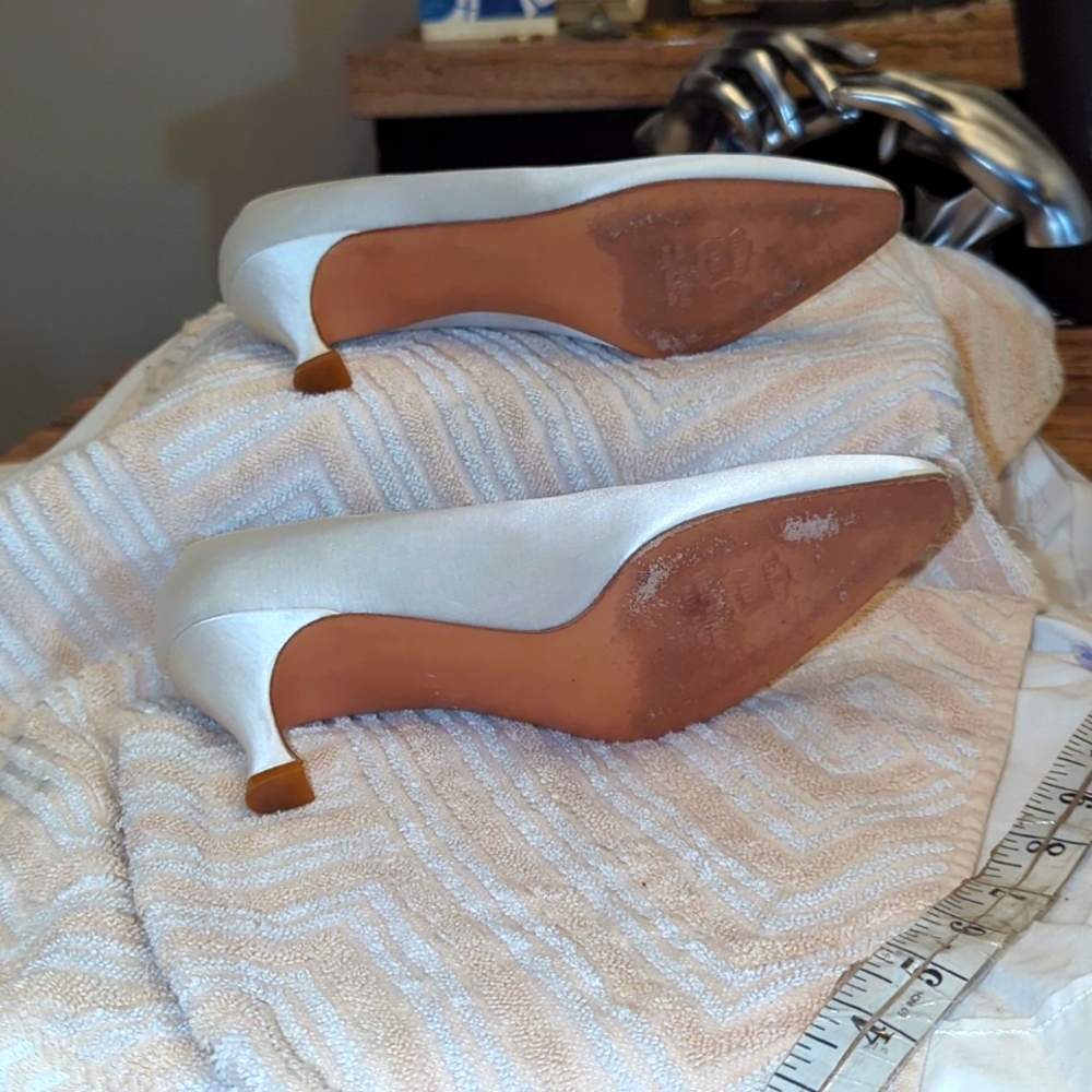 Stuart Weitzman White Slip On Heel - image 4